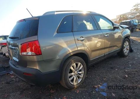 2011 Kia Sorento Lx V6 из США, поврежденный, VIN 5XYKT4A20BG155877
